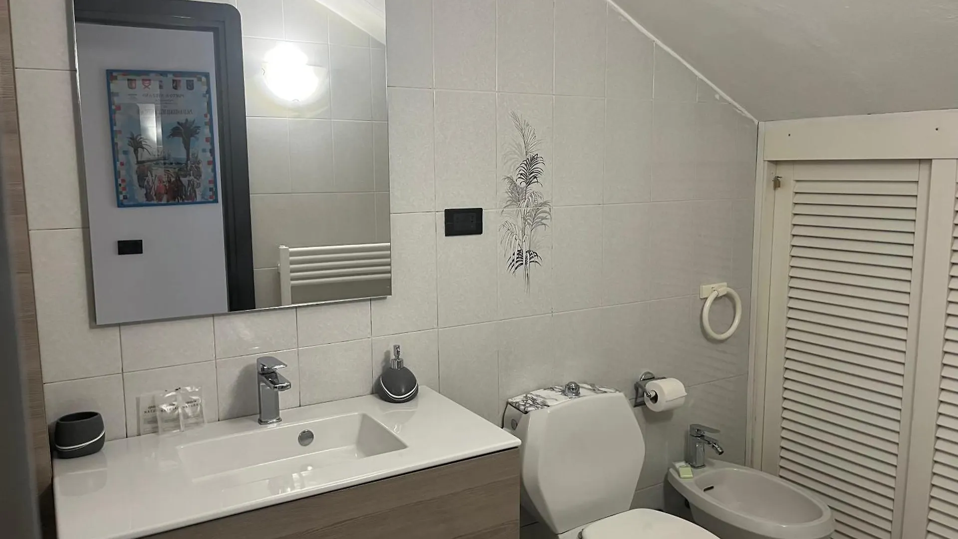 Porto Santo Stefano Vista Mare + Parcheggio Gratuito公寓 0*, 圣托斯特凡诺港